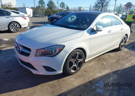 2014 Mercedes-Benz Cla 250 z USA, uszkodzony, nr VIN WDDSJ4EB5EN069354